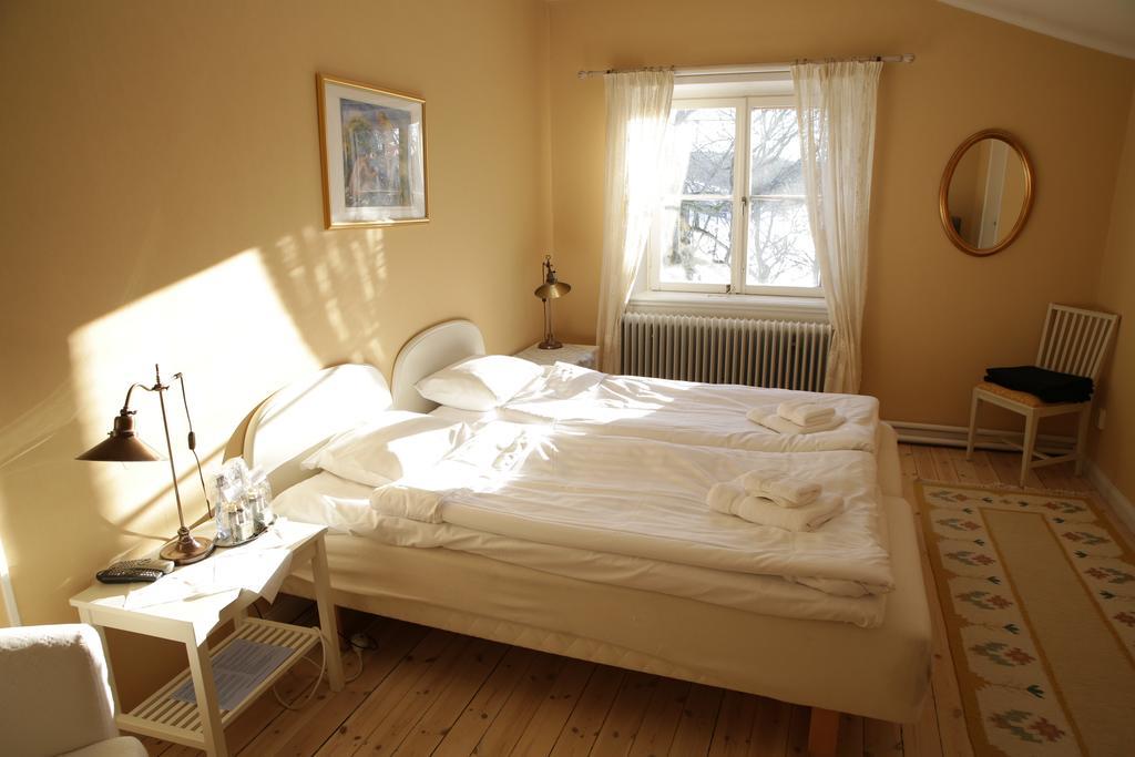 Bed and Breakfast Kaggeholms Slott Экерё Экстерьер фото